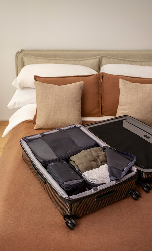 FW24_Seasonal_TegraExt_BlackGraphite_PackingCubesBlack