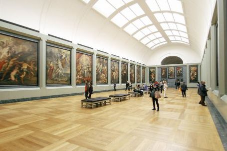 Museum - Exhibit Painting Display