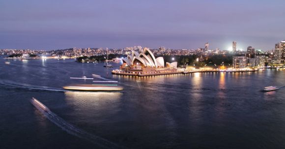 City - Sydney Opera House, Australia